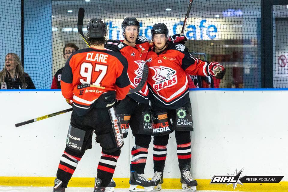 Bears Defeat Ice 4-1